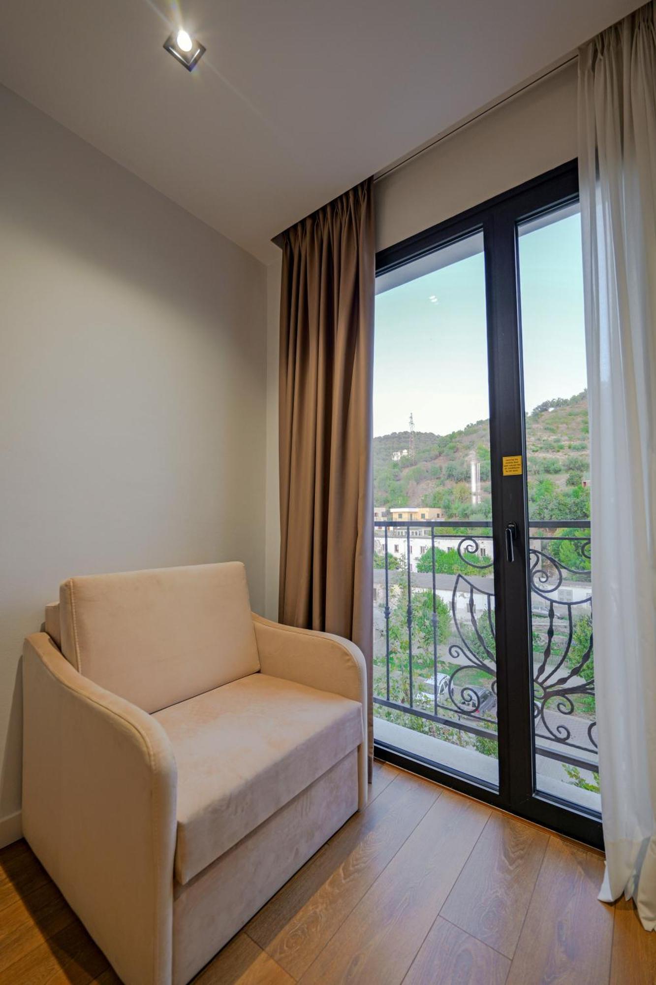 Hotel Central Vlorë Eksteriør billede