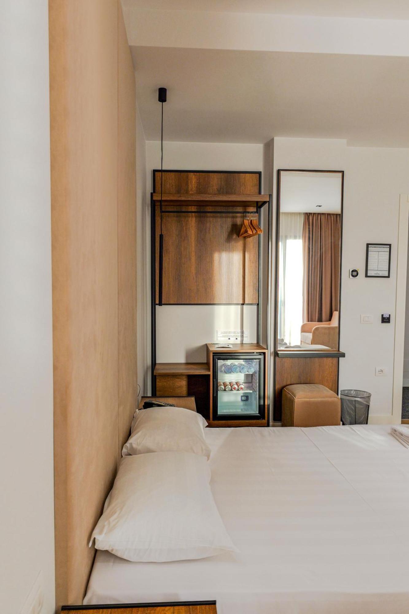 Hotel Central Vlorë Eksteriør billede