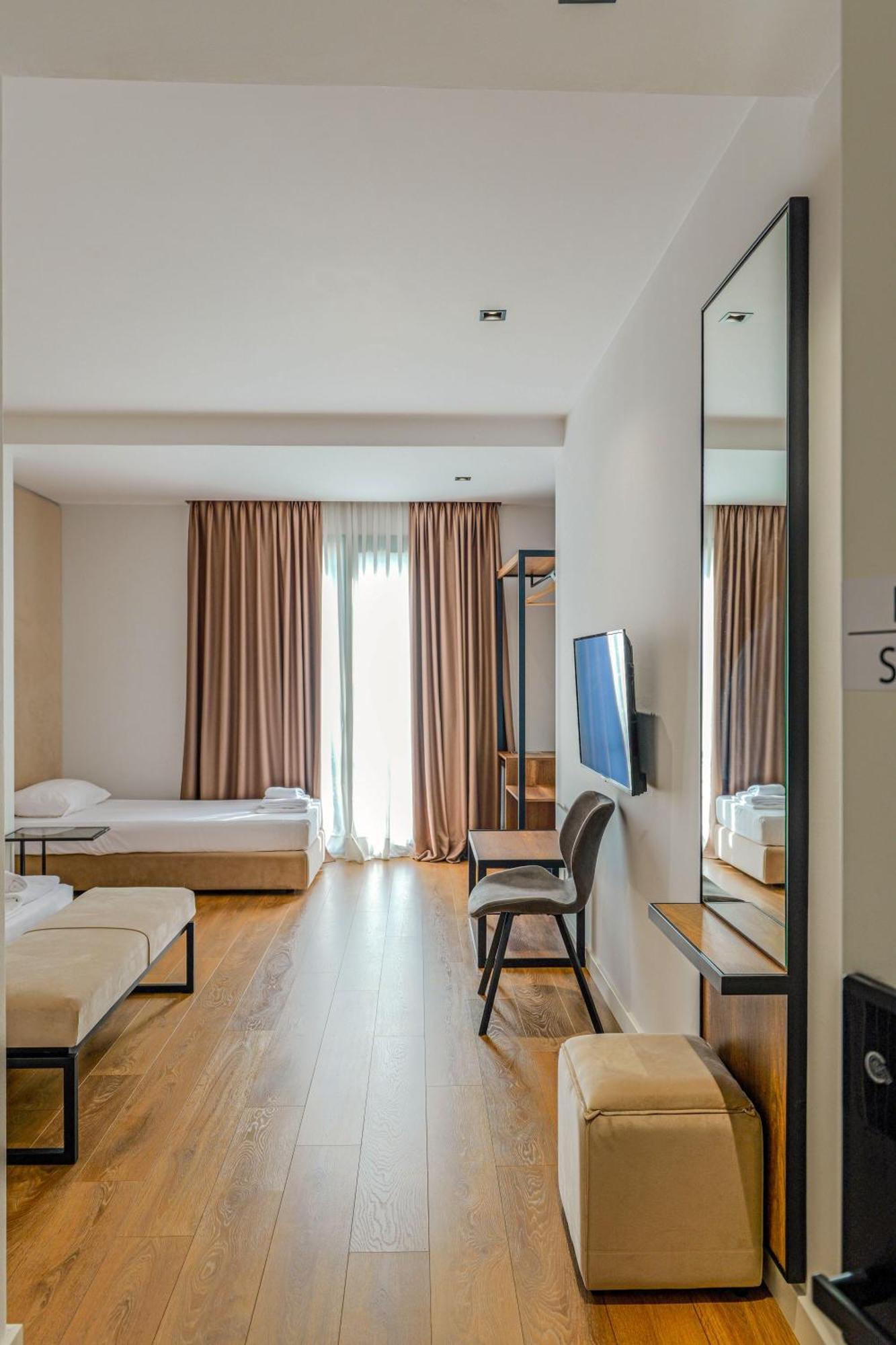 Hotel Central Vlorë Eksteriør billede