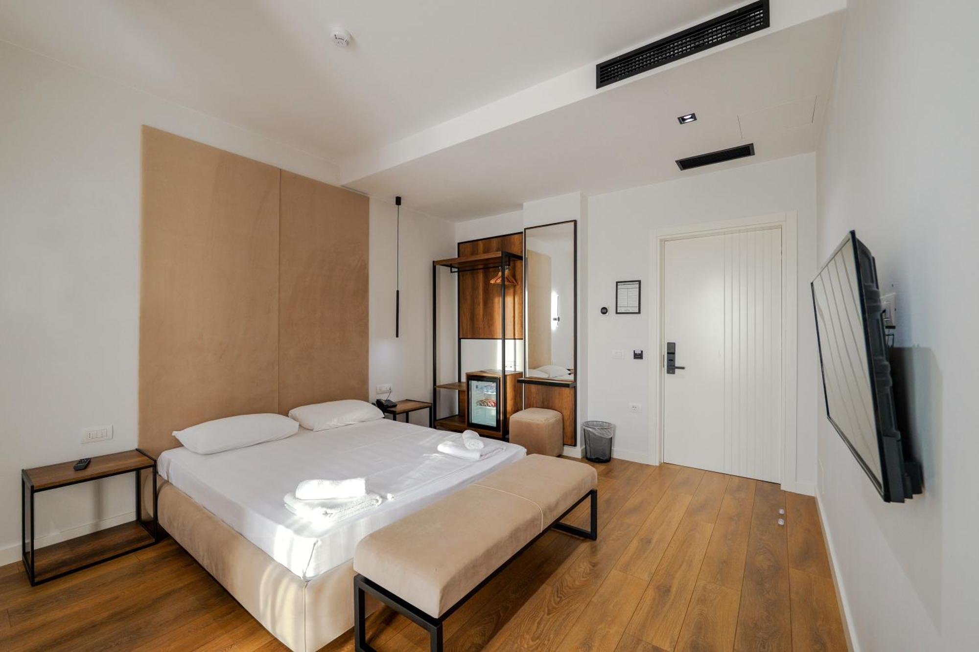 Hotel Central Vlorë Eksteriør billede