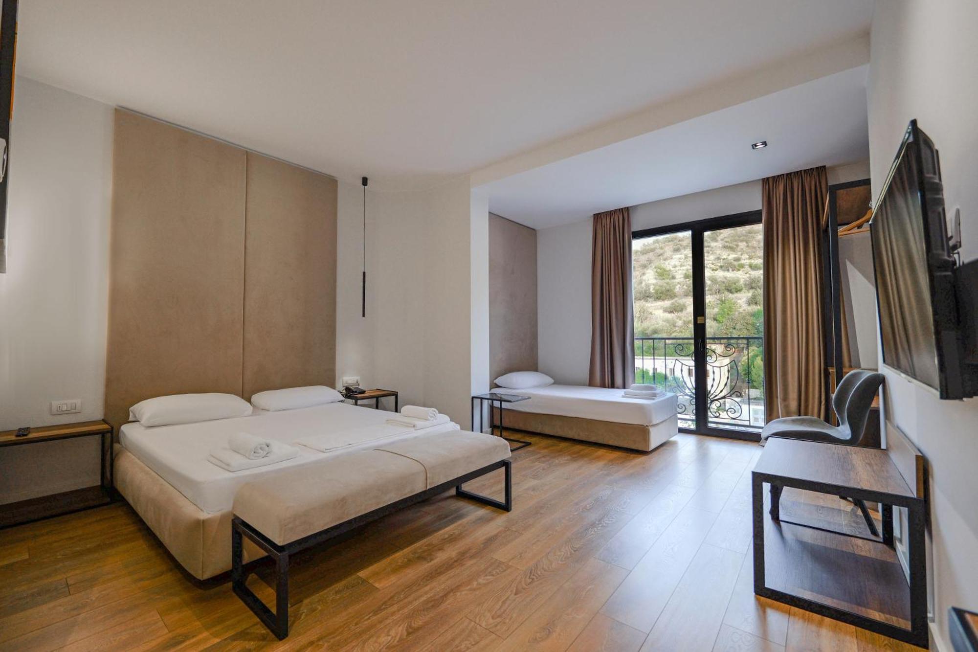 Hotel Central Vlorë Eksteriør billede