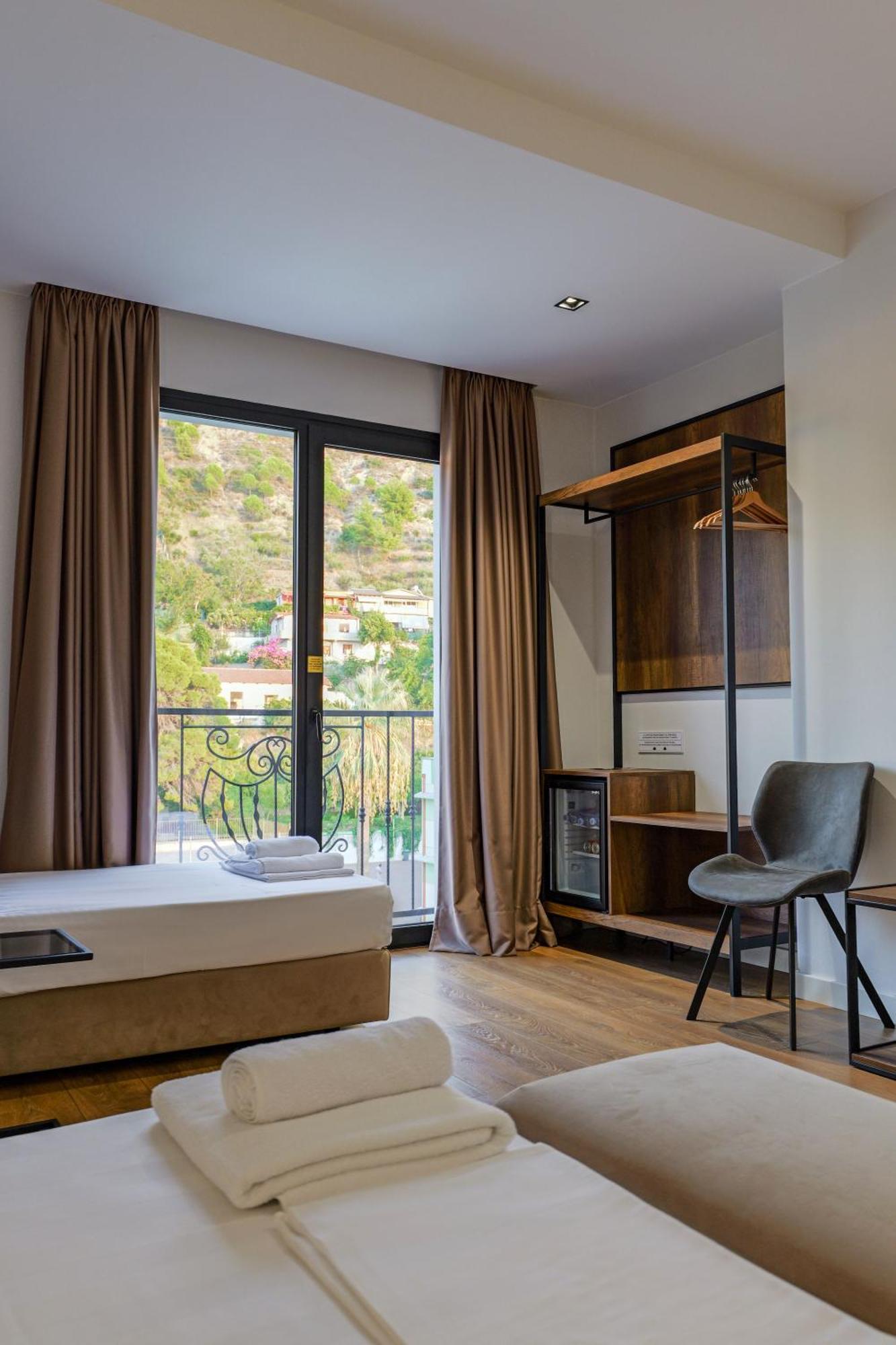 Hotel Central Vlorë Eksteriør billede