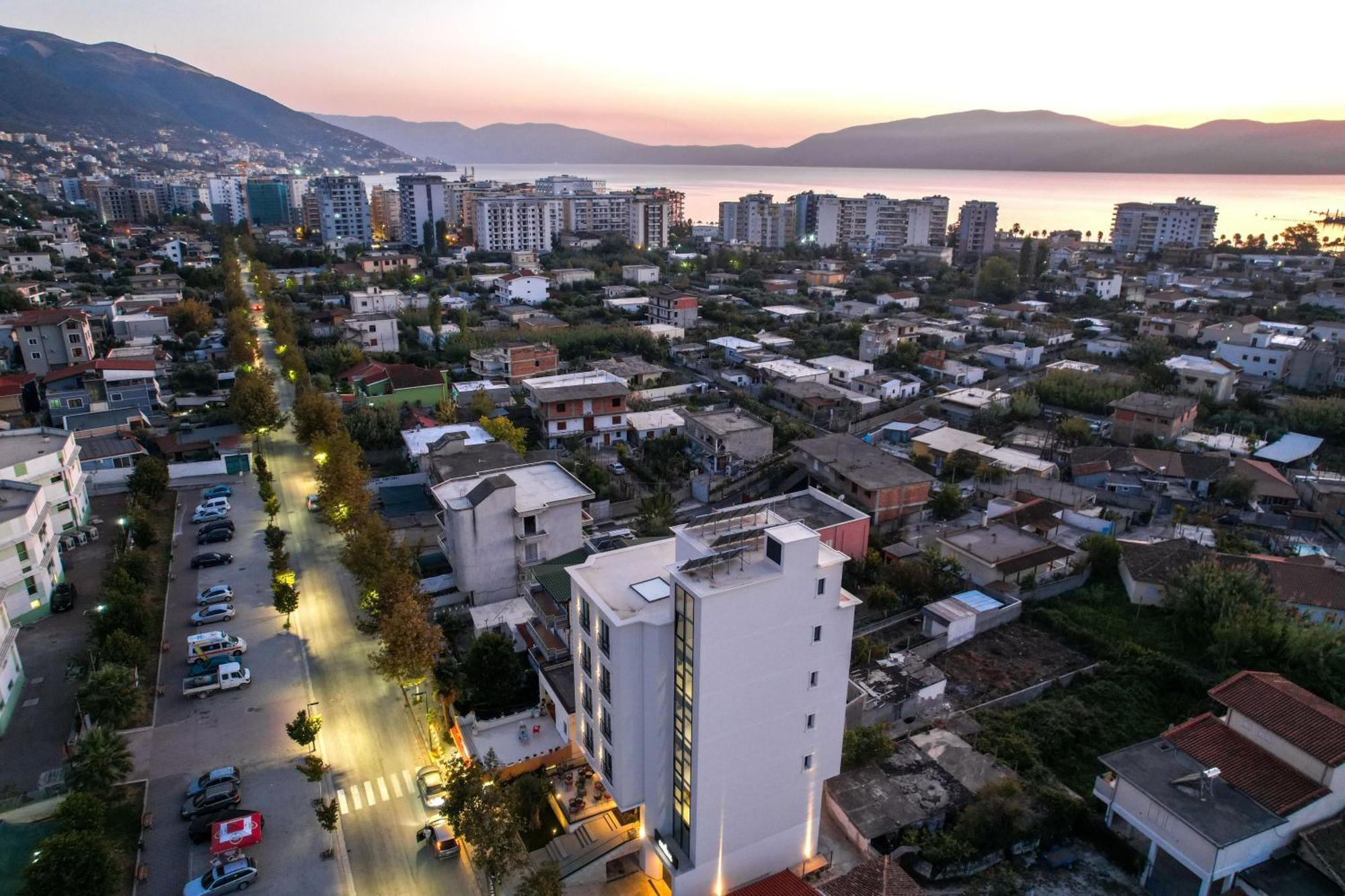 Hotel Central Vlorë Eksteriør billede
