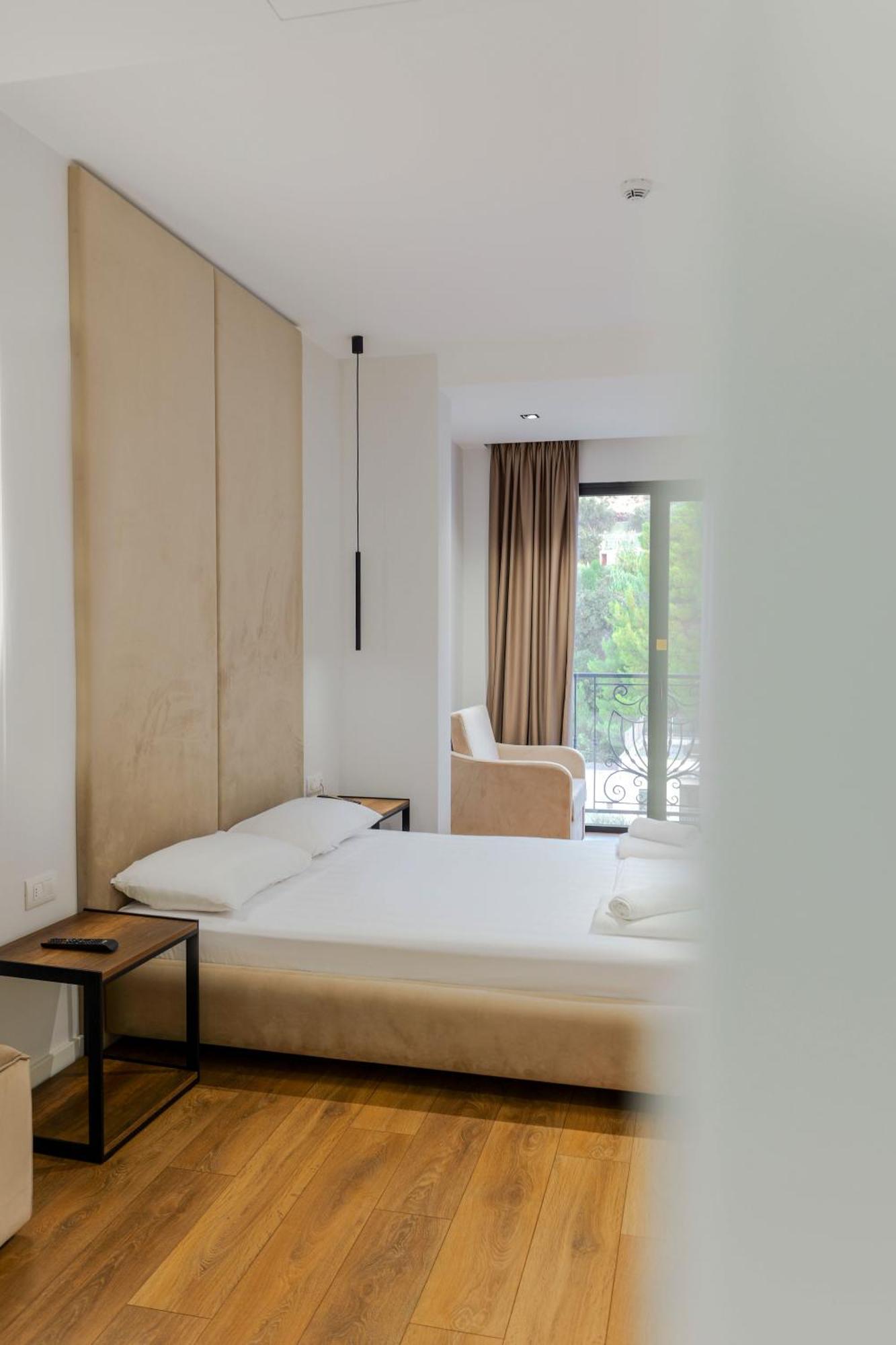 Hotel Central Vlorë Eksteriør billede